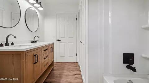 Bath - 4970 Covered Bridge Rd, Trinity, NC 27370 photo 1 of 2
