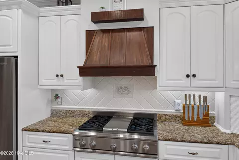 Kitchen - 4146 Hammonds Fry, Evans, GA 30809 photo 3 of 7
