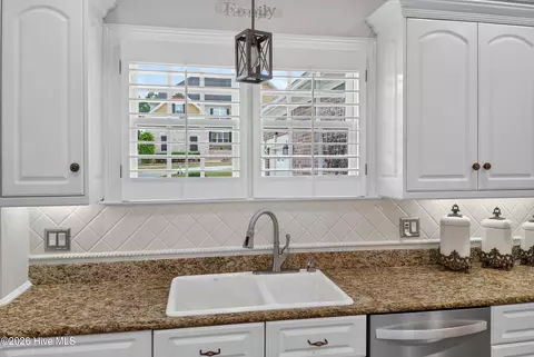 Kitchen - 4146 Hammonds Fry, Evans, GA 30809 photo 4 of 7
