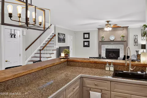 Kitchen - 4146 Hammonds Fry, Evans, GA 30809 photo 7 of 7