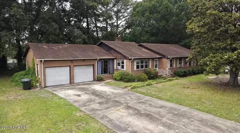 112 Alexander Cir, Greenville, NC 27858