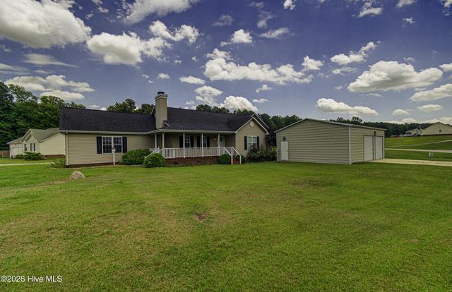 300 Crest Pl, Jacksonville, NC 28540