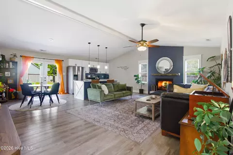 426 Oregon Trl, Hubert, NC 28539 photo 8