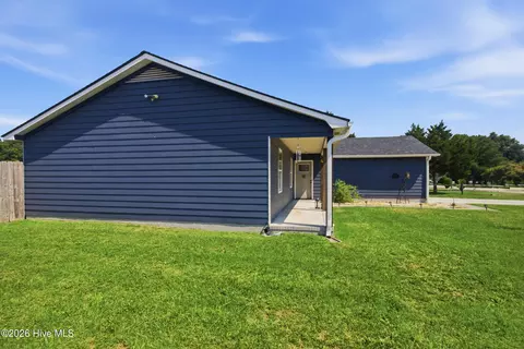 426 Oregon Trl, Hubert, NC 28539 photo 5