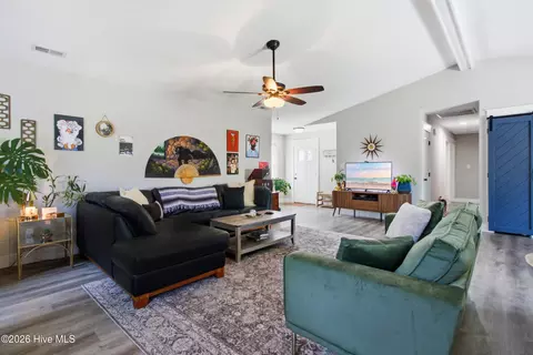 426 Oregon Trl, Hubert, NC 28539 photo 14