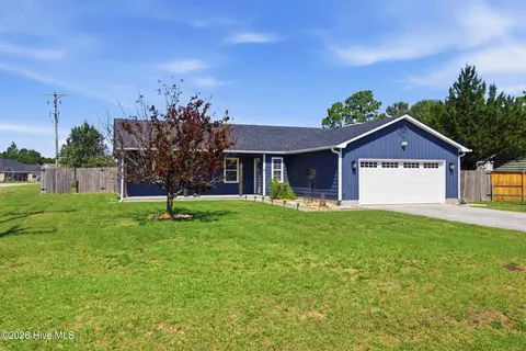 426 Oregon Trl, Hubert, NC 28539 photo 3