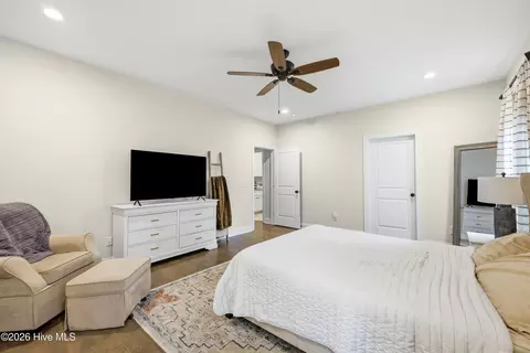 Bedroom - 280 Spring Lake Dr, Pinehurst, NC 28374 photo 3 of 11