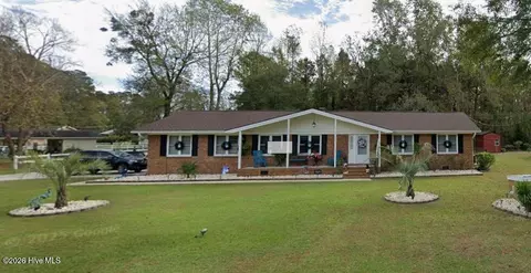 361 Country Club Rd, Whiteville, NC 28472