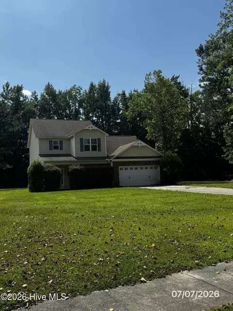 107 Wynstone Dr, Jacksonville, NC 28540