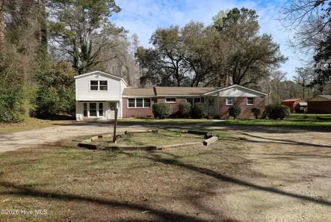 1190 Blue Creek Rd, Jacksonville, NC 28540