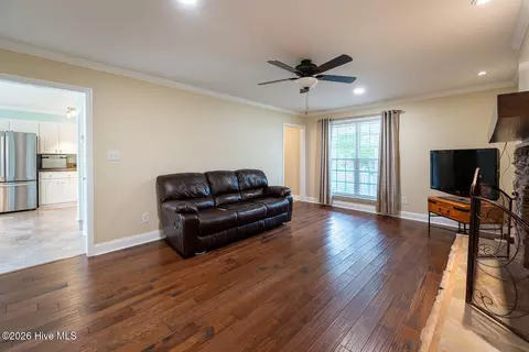 Living - 157 Stone Mill Dr, Martinez, GA 30907 photo 4 of 7