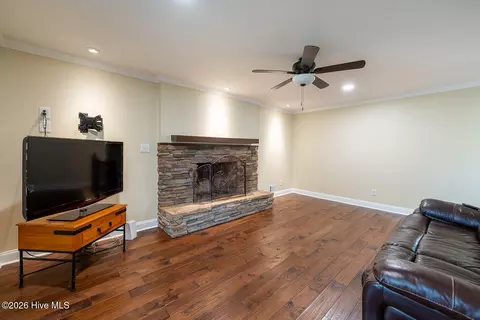 Living - 157 Stone Mill Dr, Martinez, GA 30907 photo 5 of 7