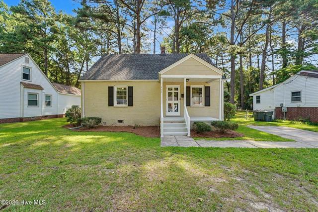 733 Cedarbrook Dr, Rocky Mount, NC 27803