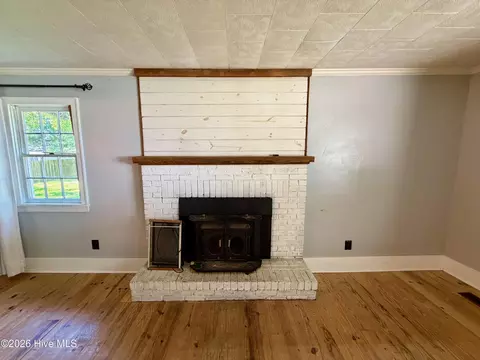 Living - 302 N Front St, Hamilton, NC 27840 photo 1 of 6