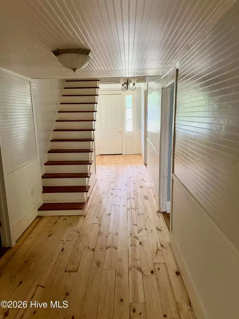 Entry Way - 302 N Front St, Hamilton, NC 27840 photo 1 of 2