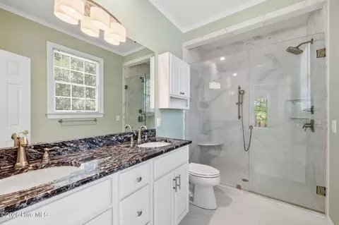 Bath - 86 Pinewild Dr, Pinehurst, NC 28374 photo 1 of 3