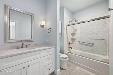 Bath - 86 Pinewild Dr, Pinehurst, NC 28374 photo 2 of 3