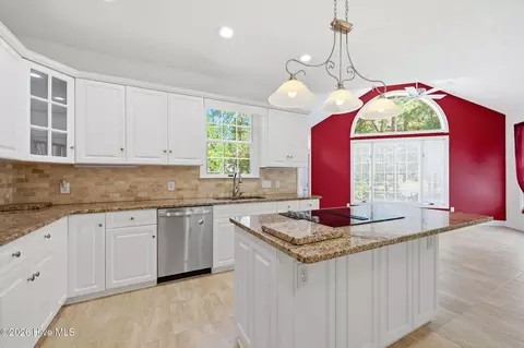 Kitchen - 86 Pinewild Dr, Pinehurst, NC 28374 photo 2 of 3