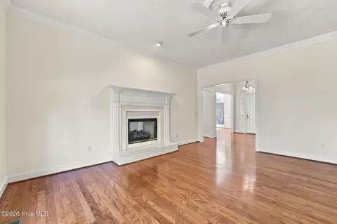 Living - 86 Pinewild Dr, Pinehurst, NC 28374 photo 4 of 4