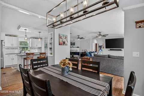 Dining - 41 Warwick Ct, Hampstead, NC 28443 photo 2 of 2