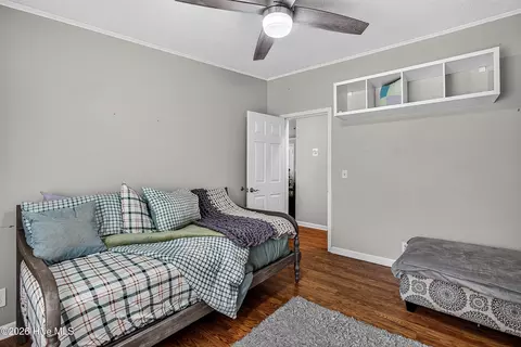 Bedroom - 41 Warwick Ct, Hampstead, NC 28443 photo 4 of 4