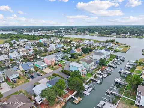 View/Area - 142 Marlin Dr, Holden Beach, NC 28462 photo 8 of 11