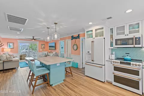 Kitchen - 142 Marlin Dr, Holden Beach, NC 28462 photo 3 of 6