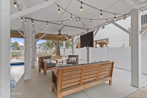 Exterior - 142 Marlin Dr, Holden Beach, NC 28462 photo 8 of 19