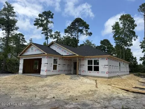 61 Pinewood Dr, Carolina Shores, NC 28467