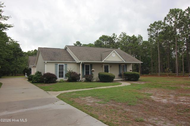 133 Sheldon St, Newport, NC 28570