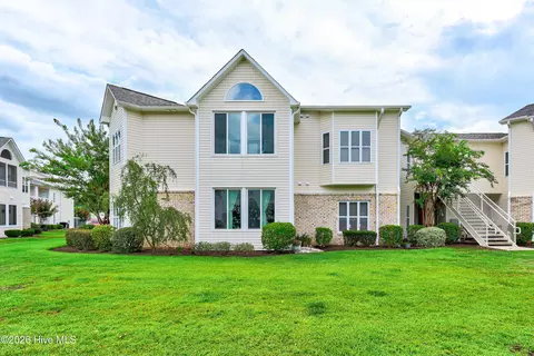 207 Fullford Ln #203, Wilmington, NC 28412