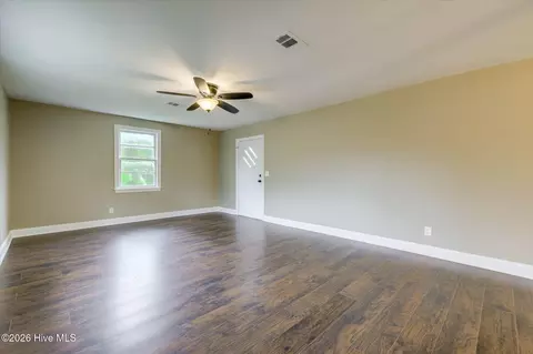 Living - 321 Sally Dr, Martinez, GA 30907 photo 2 of 6