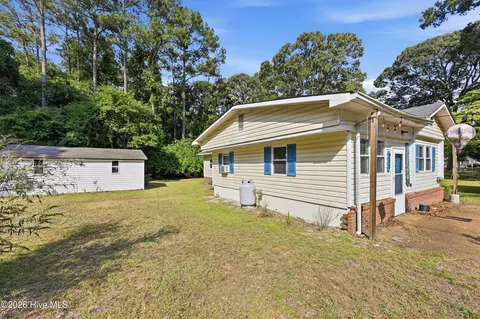 Exterior - 217 Comanche Trl, Edenton, NC 27932 photo 2 of 6