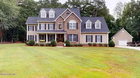 2601 Saint John Cir, Kinston, NC 28504