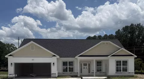 103 Seashore St, Grimesland, NC 27837