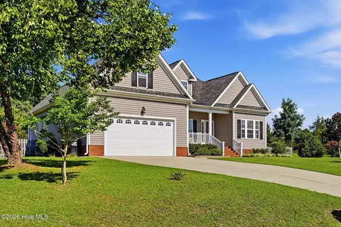 173 Solomon Cir, Four Oaks, NC 27524