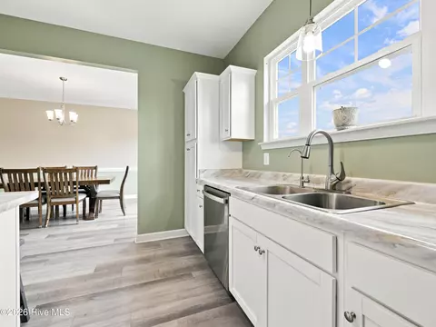 Kitchen - 158 Uzzell Rd, Hubert, NC 28539 photo 1 of 6