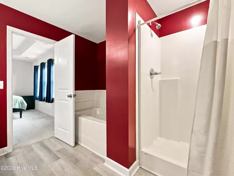 Bath - 158 Uzzell Rd, Hubert, NC 28539 photo 3 of 5