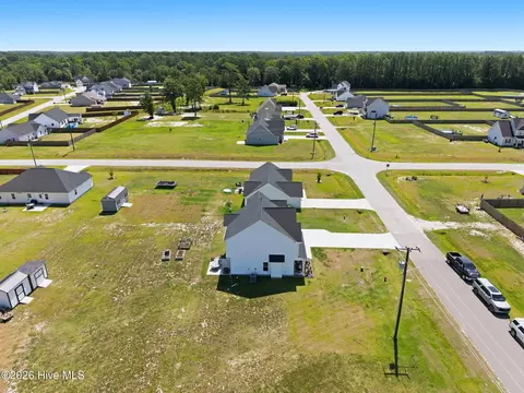 View/Area - 158 Uzzell Rd, Hubert, NC 28539 photo 8 of 11