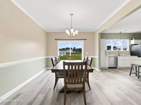 Dining - 158 Uzzell Rd, Hubert, NC 28539 photo 2 of 3