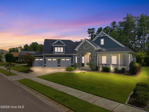 2029 Colony Pines Dr, Leland, NC 28451