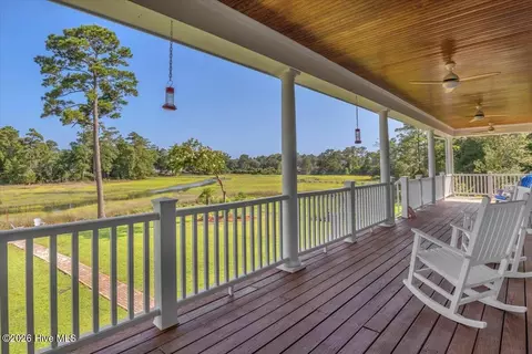 Exterior - 609 Sawgrass Rd, Hampstead, NC 28443 photo 13 of 26