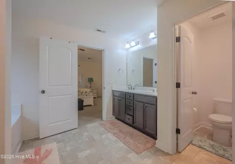 Entry Way - 800 Gregory Fork Rd, Richlands, NC 28574 photo 9 of 9