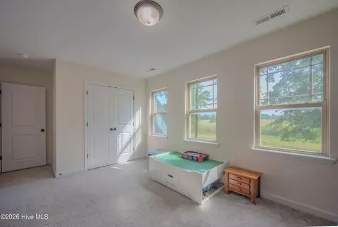 Bedroom - 800 Gregory Fork Rd, Richlands, NC 28574 photo 5 of 11
