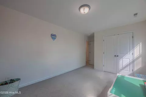 Bedroom - 800 Gregory Fork Rd, Richlands, NC 28574 photo 6 of 11