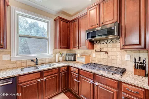 Kitchen - 416 Arden Way, Evans, GA 30809 photo 2 of 4