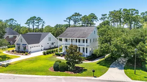 161 Camp Morehead Dr, Morehead City, NC 28557