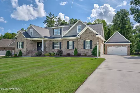 1385 Blue Heron Dr, Nashville, NC 27856