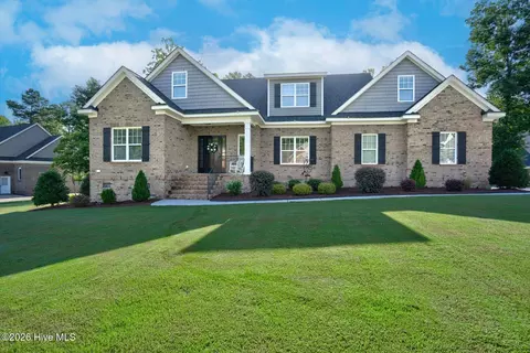 1385 Blue Heron Dr, Nashville, NC 27856