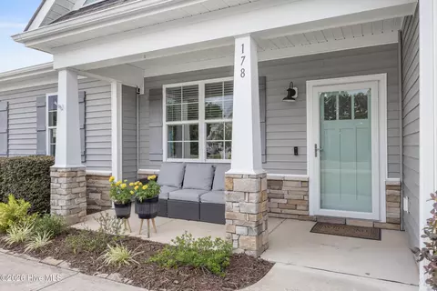 Exterior - 178 Kinkaid Ct, Hampstead, NC 28443 photo 1 of 8